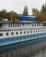 Botel Racek 3 csillagos